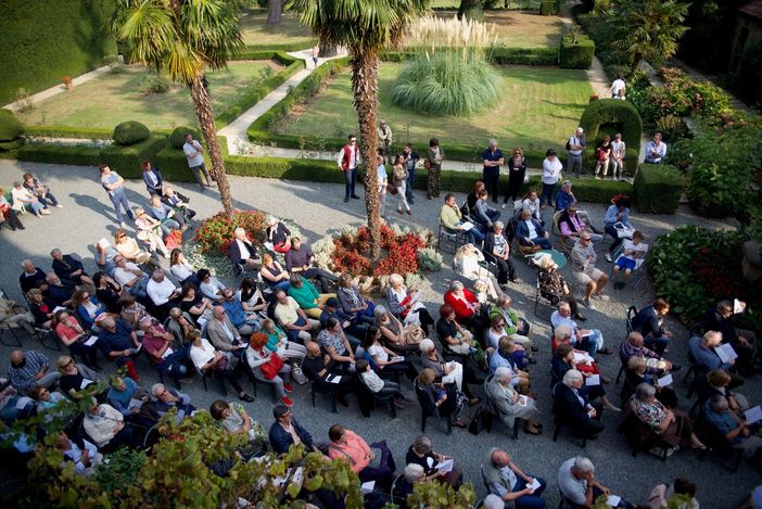 Dal 25 luglio al 27 settembre “Bellezza tra le righe” nei parchi di Casa Lajolo e del Castello di Miradolo