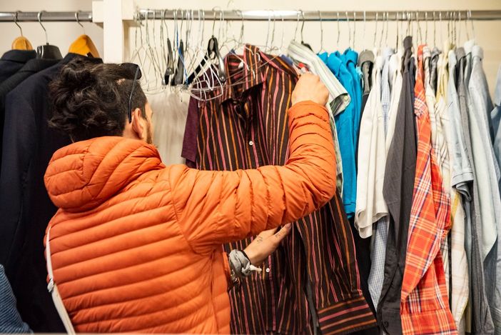 "Non lasciateci in mutande": lo spettacolo che si paga ...con la biancheria intima