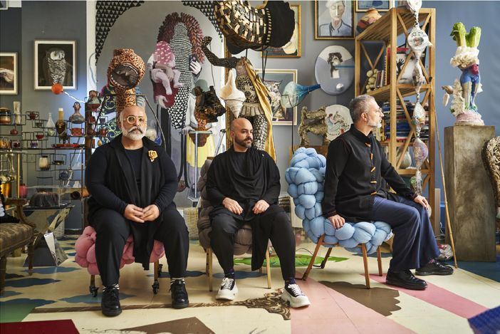 Il trio artistico iraniano Ramin Haerizadeh, Rokni Haerizadeh e Hesam Rahmanian Il trio artistico iraniano Ramin Haerizadeh, Rokni Haerizadeh e Hesam Rahmanian