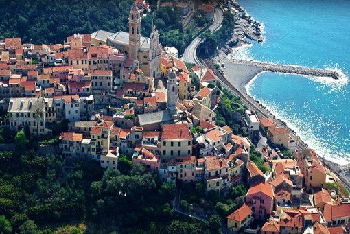 Mare ed escursioni con un click, Berrino:&quot;Su experienceliguria.it oltre 420 esperienze per i turisti, dal blu all'entroterra&quot;