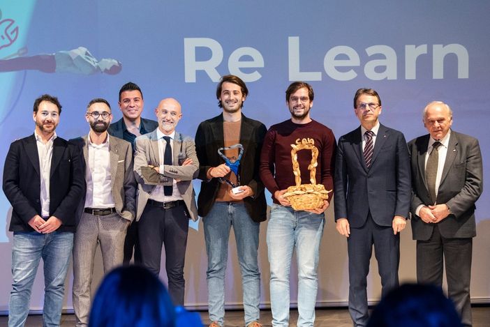 premiazione per il cestino intelligente