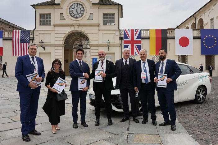 G7. I ragazzi scrivono ai Ministri dell’Ambiente riuniti a Venaria: “Più concretezza e decisione per rispondere alla crisi climatica" G7. I ragazzi scrivono ai Ministri dell’Ambiente riuniti a Venaria: “Più concretezza e decisione per rispondere alla crisi climatica"