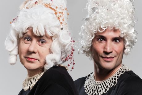 Alessandro Fullin in Sorelle Robespierre al Teatro Superga