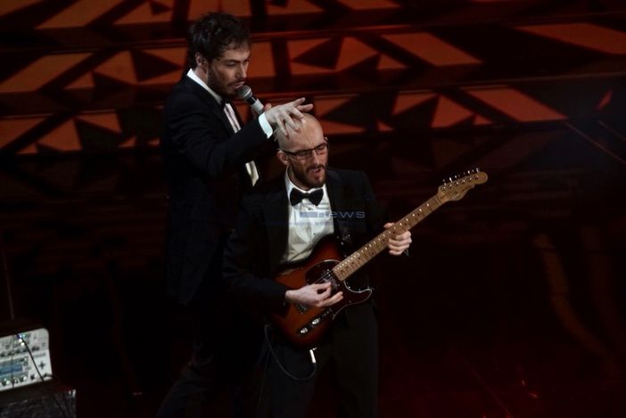 Siamo tutti "Ringo Starr": i Pinguini Tattici Nucleari da Sanremo a Torino, freschi di "adozione" Siamo tutti "Ringo Starr": i Pinguini Tattici Nucleari da Sanremo a Torino, freschi di "adozione"