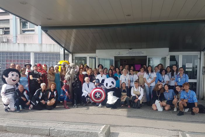 Al Regina Margherita la Giornata Mondiale del Gioco: fiabe e supereroi in corsia Al Regina Margherita la Giornata Mondiale del Gioco: fiabe e supereroi in corsia