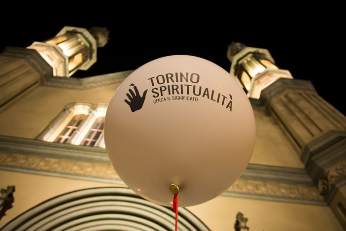 In viaggio con Dario Argento, Marcoré e Celestini nella notte luminosa di Torino Spiritualità In viaggio con Dario Argento, Marcoré e Celestini nella notte luminosa di Torino Spiritualità