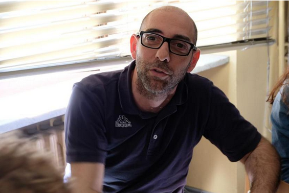 Mauro Donato, il torinese arrestato in Serbia, è uno dei fotografi della mostra Exodos