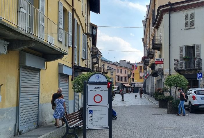 Banchetti in arrivo a Torre Pellice per la Fiera dell’8 dicembre Banchetti in arrivo a Torre Pellice per la Fiera dell’8 dicembre