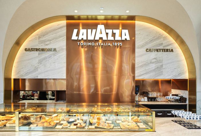 Il caffè va oltre le barriere: Lavazza si allea con Yum China per lanciare i negozi "a marchio"