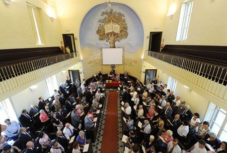 Il Sinodo a Torre Pellice: "Si iscrivano all'anagrafe gli immigrati" Il Sinodo a Torre Pellice: "Si iscrivano all'anagrafe gli immigrati"