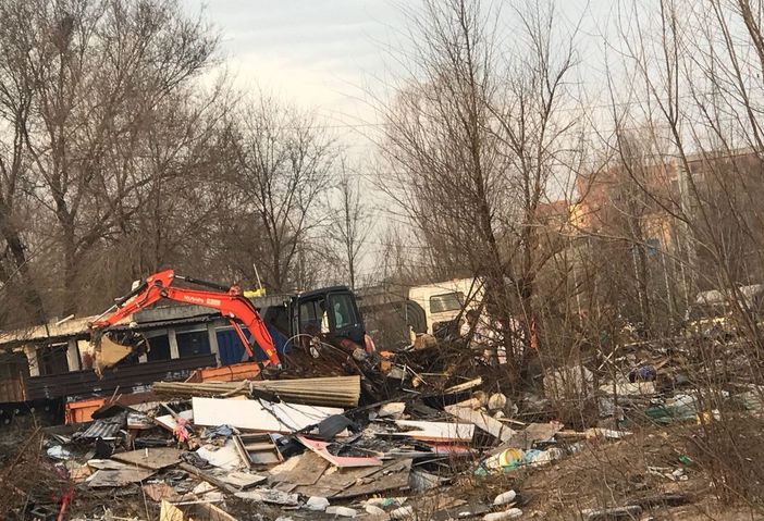 Superamento campo rom, Amiat inizia le operazioni in strada dell'Aeroporto (FOTO)