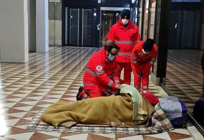 Senza fissa dimora, arrivano i tutor socio-sanitari Senza fissa dimora, arrivano i tutor socio-sanitari