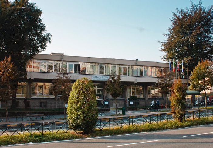 Rivoli, il Pd difende l'assessore Zoavo dopo la condanna, ma il M5S va all'attacco