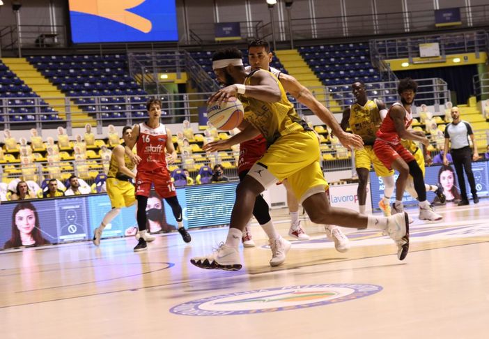 La Reale Mutua Basket Torino cerca riscatto contro Milano. Cavina &quot;Presenza di Clark da valutare&quot;