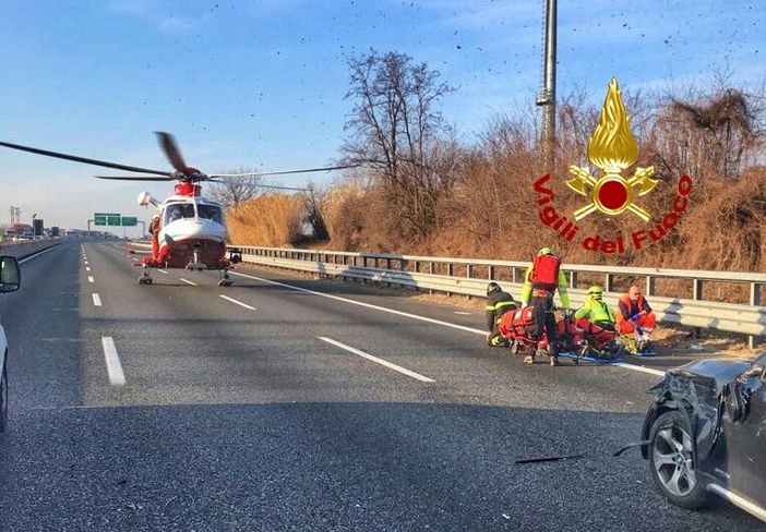Incidente tra un furgone e quattro veicoli, tangenziale nord di Torino nel caos