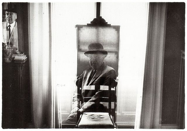 Al Museo Ettore Fico, l’arte in bilico tra la fotografia e la poesia di Duane Michals Al Museo Ettore Fico, l’arte in bilico tra la fotografia e la poesia di Duane Michals