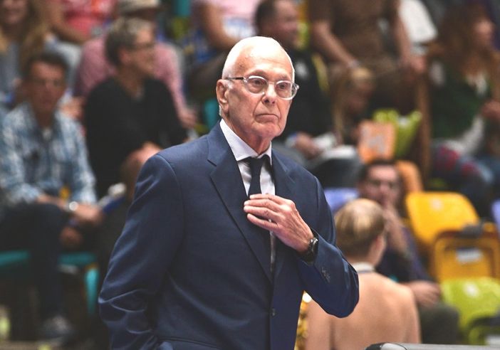 Fiat Auxilium Torino: finisce l'avventura italiana di coach Larry Brown Fiat Auxilium Torino: finisce l'avventura italiana di coach Larry Brown