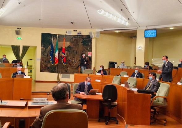 Le opposizioni di nuovo all'attacco: "Cirio smetta di dare le colpe ad altri" Le opposizioni di nuovo all'attacco: "Cirio smetta di dare le colpe ad altri"