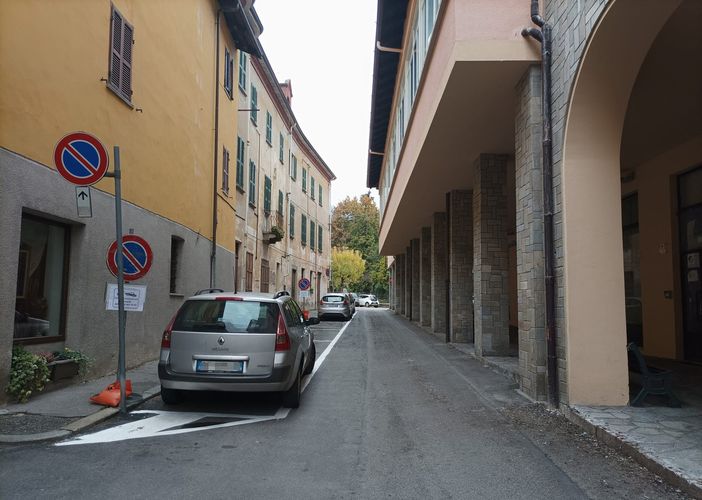 I parcheggi in via Alfieri