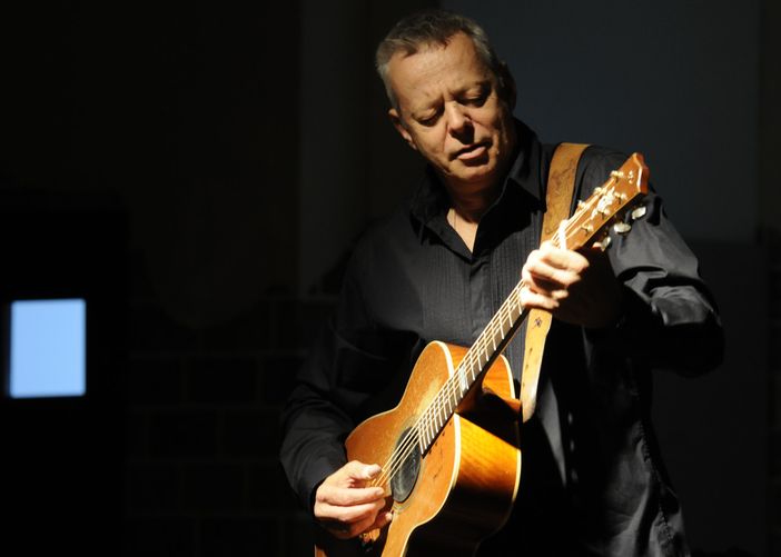 Domenica al Teatro Colosseo di Torino torna con l'ultimo album, Tommy Emmanuel