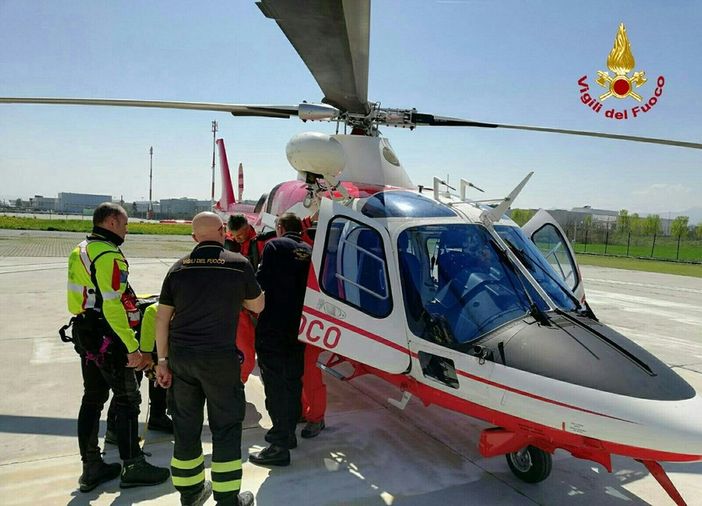 Pinasca, avvistato un corpo in fondo a un crepaccio: è il fungaiolo scomparso domenica