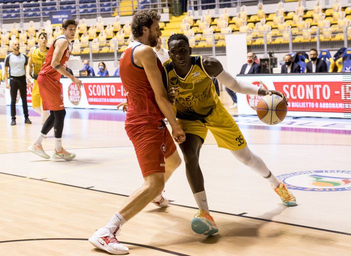La Reale Mutua Basket Torino a Milano per confermare il buon momento di forma La Reale Mutua Basket Torino a Milano per confermare il buon momento di forma