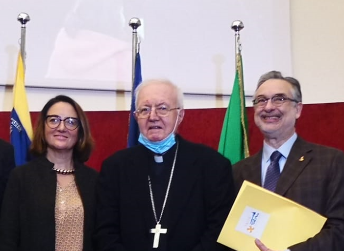 L'arcivescovo Nosiglia in Comune