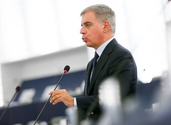 La lettera di Stefano Maullu su Forza Italia: “Partito da 15 anni in mano alle stesse persone senza meritocrazia, di cosa ci stupiamo? Tifare spread oggi è follia” La lettera di Stefano Maullu su Forza Italia: “Partito da 15 anni in mano alle stesse persone senza meritocrazia, di cosa ci stupiamo? Tifare spread oggi è follia”