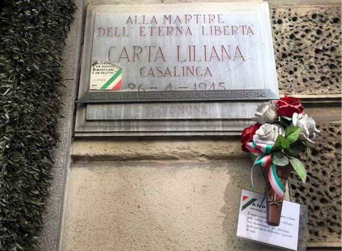 QR Code sulle lapidi dei partigiani: così lo smartphone cattura la Resistenza QR Code sulle lapidi dei partigiani: così lo smartphone cattura la Resistenza