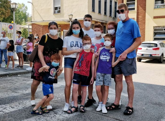 Coronavirus: famiglia record all'Amedeo di Savoia per fare il tampone