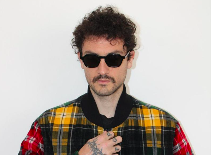 Carl Brave live per il suo Notti Brave Amarcord Tour: il concerto a Venaria Reale