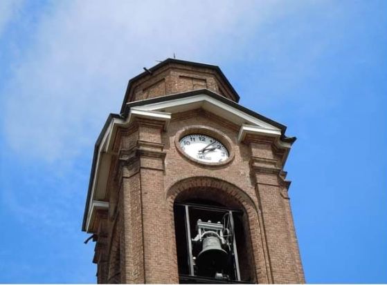 Collegno, l’Associazione Savonera in azione per riparare il campanile