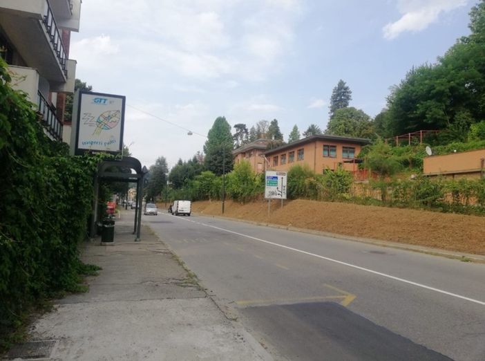 Attraverso pedonale pericoloso in corso Casale: in arrivo il semaforo lampeggiante