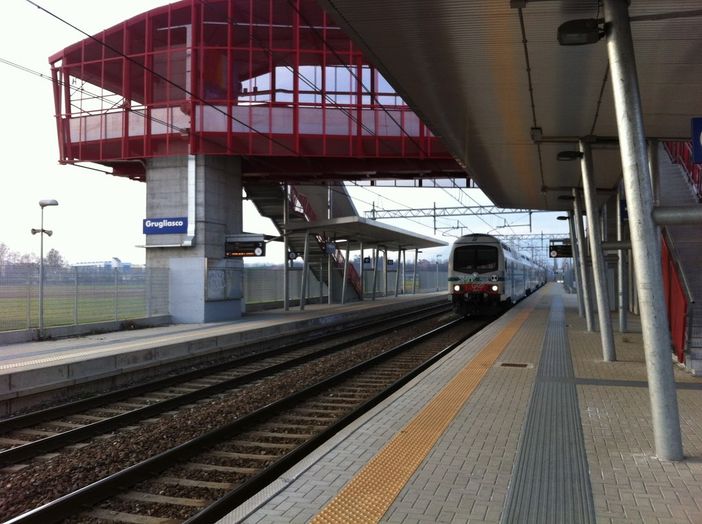 Scibona (M5S): "Siano ripristinati quanto prima gli ascensori alla fermata ferroviaria di Grugliasco"