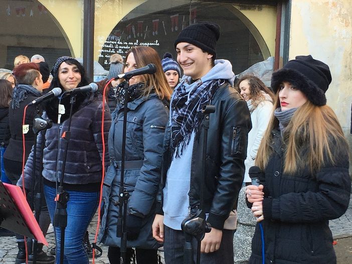 I ragazzi dell'associazione musicale di Rivarolo invitati ad intrattenere il pubblico ai mercatini di Natale di Agliè I ragazzi dell'associazione musicale di Rivarolo invitati ad intrattenere il pubblico ai mercatini di Natale di Agliè
