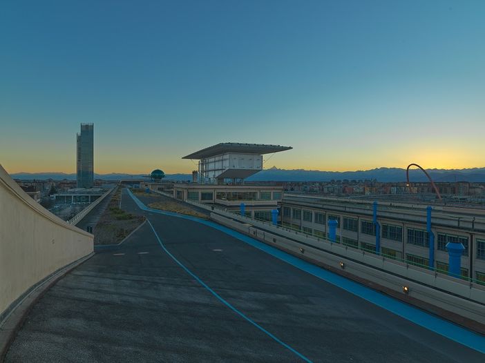 Da Nina Beier a Cally Spooner: gli artisti scelti dalla Pinacoteca Agnelli per la Pista 500