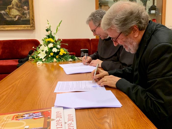 Firma di accordo tra Custodia di Terra Santa e Fondazione "La Venaria Reale" di Torino Firma di accordo tra Custodia di Terra Santa e Fondazione "La Venaria Reale" di Torino