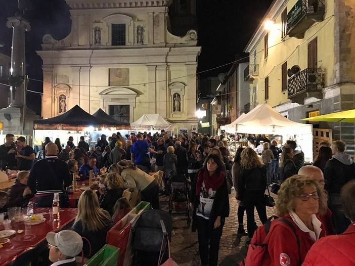 A Carignano si celebra il ciapinabò e si gusta il ciokfrit