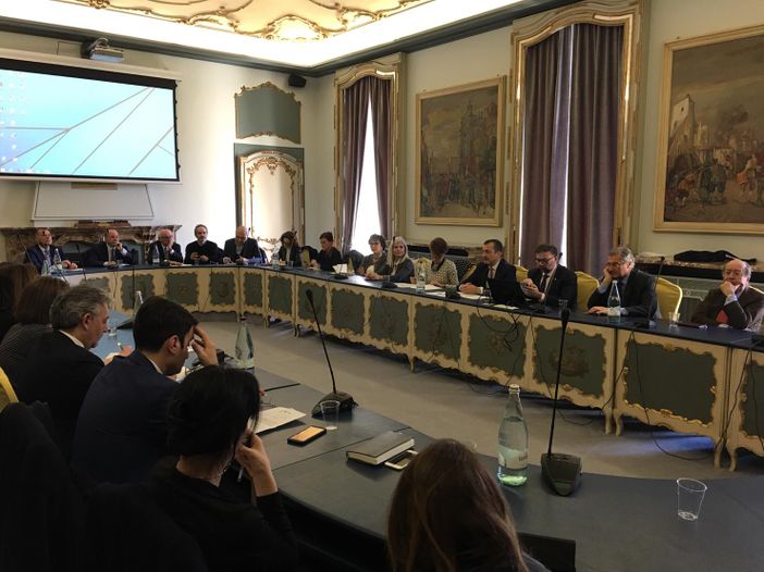 Prima riunione del Tavolo di coordinamento Imprese-Cultura: per crescere, ci si muove insieme Prima riunione del Tavolo di coordinamento Imprese-Cultura: per crescere, ci si muove insieme