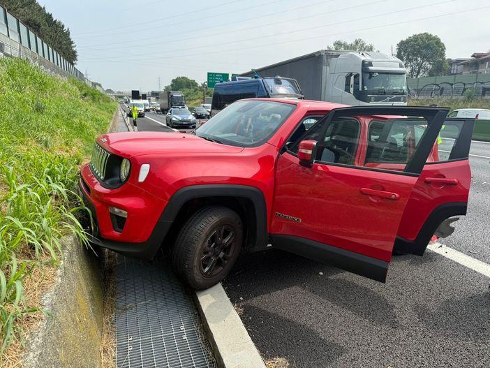 Incidente in tangenziale all'altezza di Collegno Incidente in tangenziale all'altezza di Collegno
