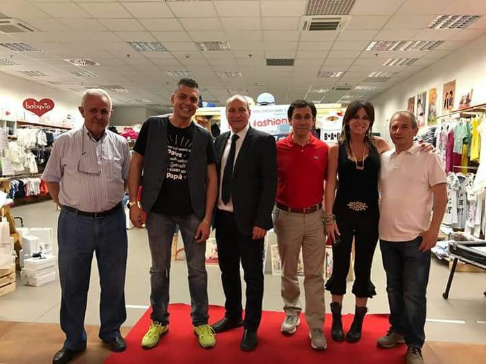 Collegno, i negozi di Viale XXIV Maggio scelgono una nuova vetrina: virtuale