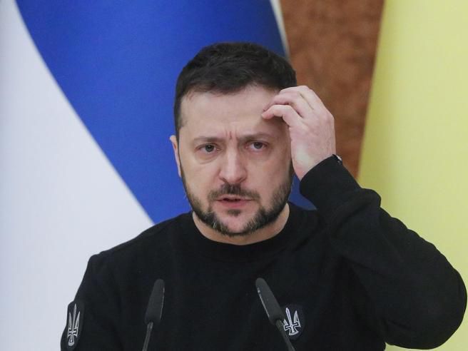 Ucraina sull’orlo della bancarotta, Zelensky chiede una dilazione ai creditori Ucraina sull’orlo della bancarotta, Zelensky chiede una dilazione ai creditori
