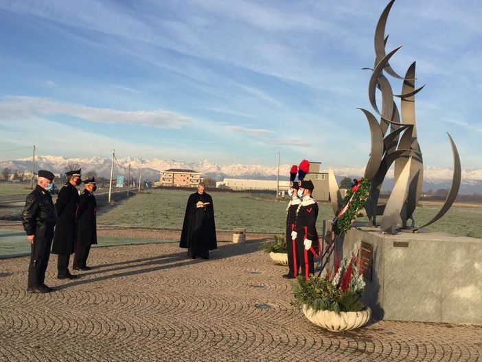 Il comando dei carabinieri ha ricordato la tragedia di Volpiano in cui persero la vita quattro carabinieri