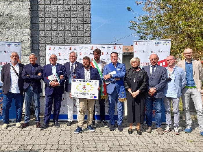 Un momento della visita della delegazione