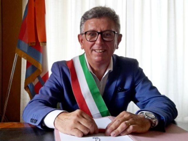 Il sindaco Claudio Castello