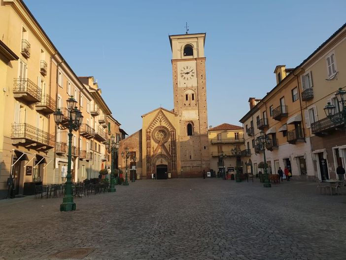 "Una pedalata in punta di petali" con i fiorai torinesi "Una pedalata in punta di petali" con i fiorai torinesi