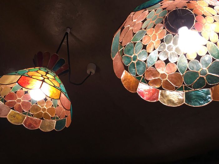 Lampadari di Murano: L'Arte dell'Abbinamento con i Mobili Lampadari di Murano: L'Arte dell'Abbinamento con i Mobili