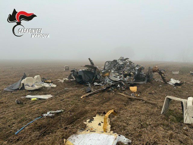 Pilota torinese precipita con l'elicottero e muore nel mantovano. Lascia moglie e figli