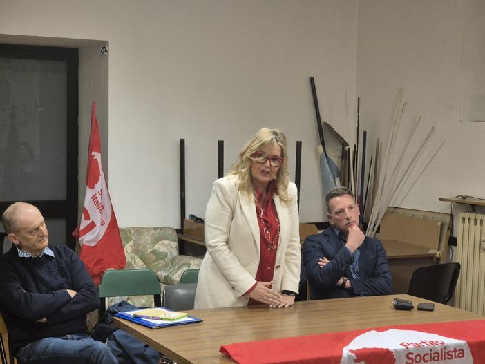 Lara Pezzano con alla sua destra Elio Richiardone Lara Pezzano con alla sua destra Elio Richiardone
