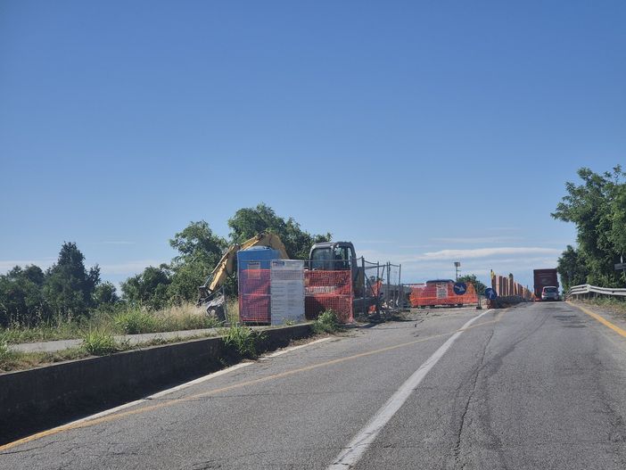 Almeno altri due mesi di lavori per il Ponte sul Pellice: si cerca di chiudere per la Sagra dei Pescatori Almeno altri due mesi di lavori per il Ponte sul Pellice: si cerca di chiudere per la Sagra dei Pescatori